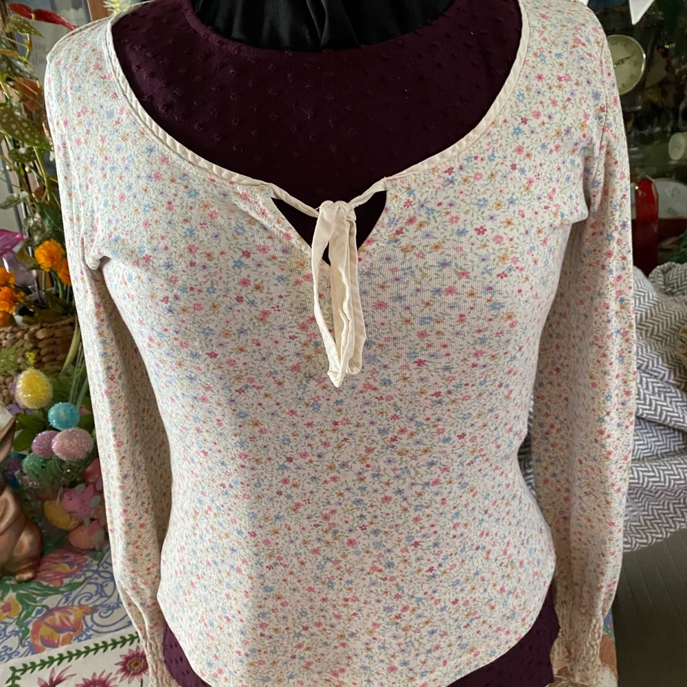 Vintage Express jeans top Cream Floral Tie-Neck Long Sleeve Top
